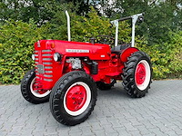 1961 mccormick ih 324 s smalspoor vineyard oldtimer tractor - afbeelding 1 van  29