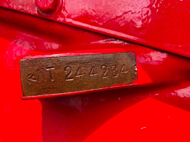 1961 mccormick ih 324 s smalspoor vineyard oldtimer tractor - afbeelding 9 van  29