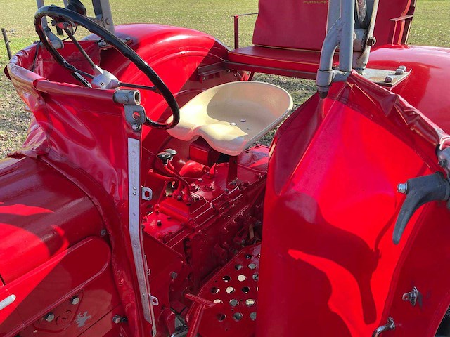 1961 porsche super master 19l oldtimer tractor - afbeelding 28 van  62