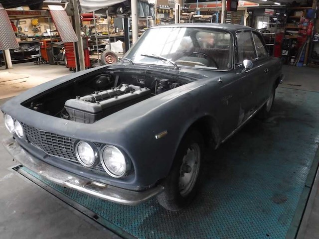 1962 alfa romeo 2600 sprint coupe | italian classic grand tourer - afbeelding 11 van  27