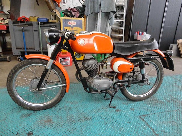 1962 beta urano 125 sport | italian classic motorcycle - afbeelding 5 van  12