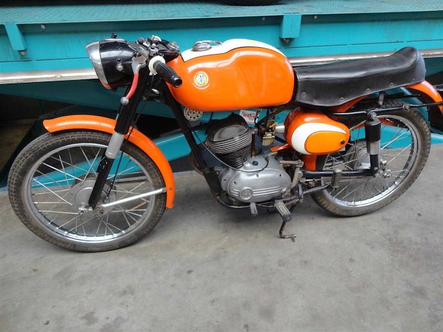 1962 beta urano 125 sport | italian classic motorcycle - afbeelding 7 van  12