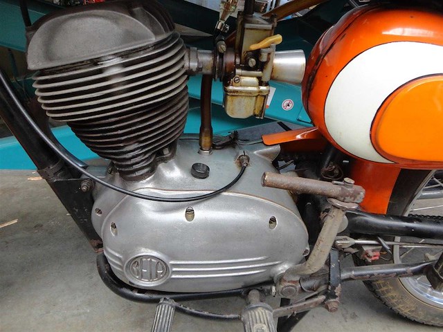 1962 beta urano 125 sport | italian classic motorcycle - afbeelding 15 van  16