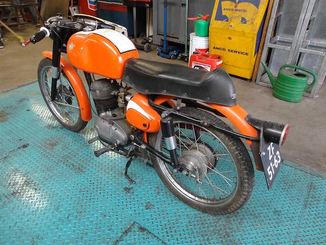 1962 beta urano 125 sport | italian classic motorcycle - afbeelding 13 van  16