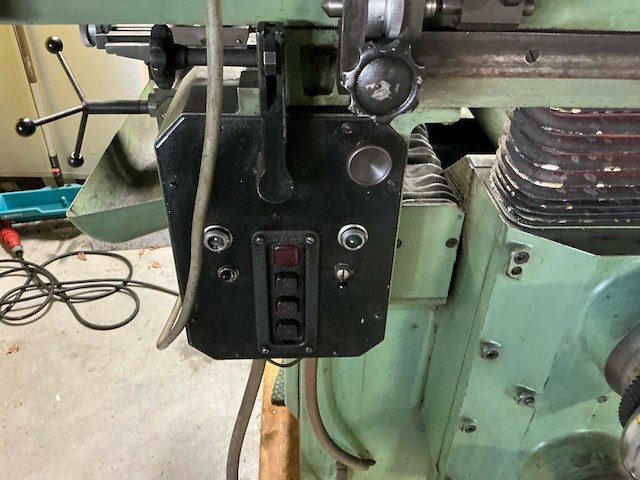 1962 g. vilar 105d universele gereedschapsslijpmachine - afbeelding 11 van  31