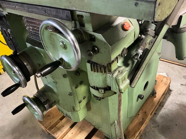 1962 g. vilar 105d universele gereedschapsslijpmachine - afbeelding 15 van  31
