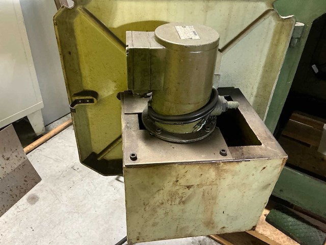 1962 g. vilar 105d universele gereedschapsslijpmachine - afbeelding 25 van  31