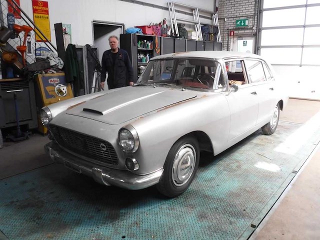 1962 lancia flaminia berlina 2.5 | italian luxury saloon - afbeelding 11 van  76