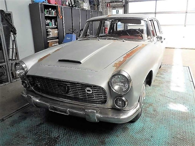 1962 lancia flaminia berlina 2.5 | italian luxury saloon - afbeelding 32 van  76