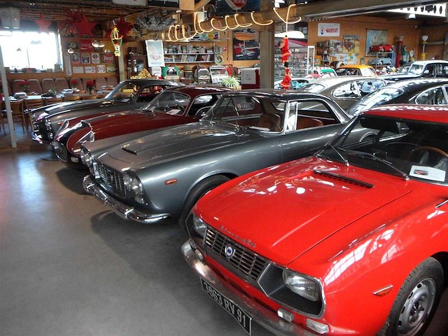 1962 lancia flaminia pf coupe | italian classic grand tourer - afbeelding 17 van  19
