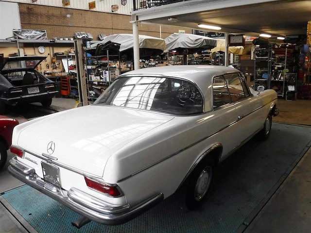 1962 mercedes-benz 300 se coupe (w112) | german luxury coupe - afbeelding 27 van  58