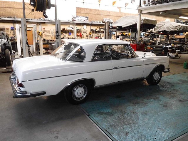 1962 mercedes-benz 300 se coupe (w112) | german luxury coupe - afbeelding 3 van  6