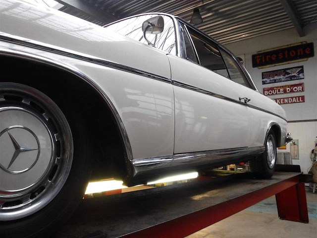 1962 mercedes-benz 300 se coupe (w112) | german luxury coupe - afbeelding 37 van  58