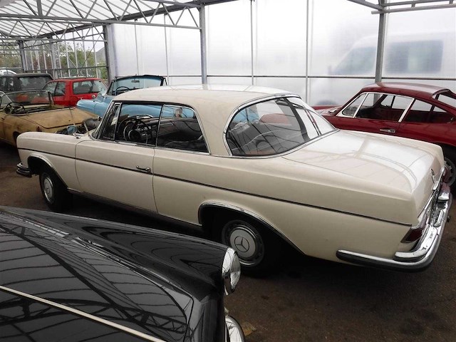 1962 mercedes-benz 300 se coupe (w112) | german luxury coupe - afbeelding 46 van  58