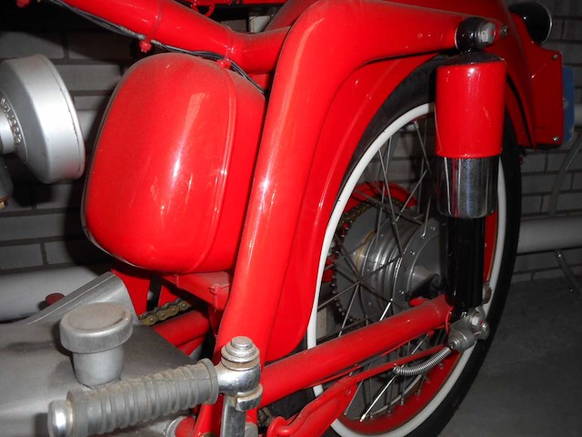 1962 mv agusta 175cc | italian classic motorcycle - afbeelding 13 van  29