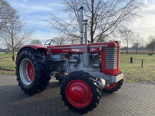 1963 massey ferguson 97 4wd oldtimer tractor - afbeelding 59 van  69