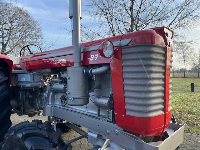 1963 massey ferguson 97 4wd oldtimer tractor - afbeelding 52 van  69