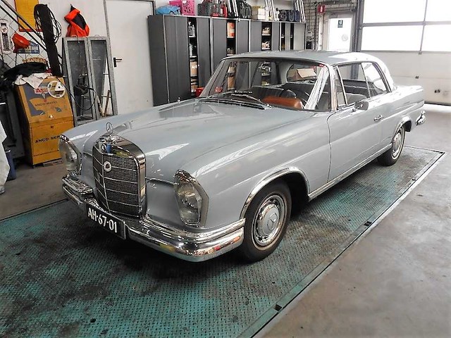 1963 mercedes-benz 220 se coupe | german classic luxury coupe - afbeelding 79 van  101