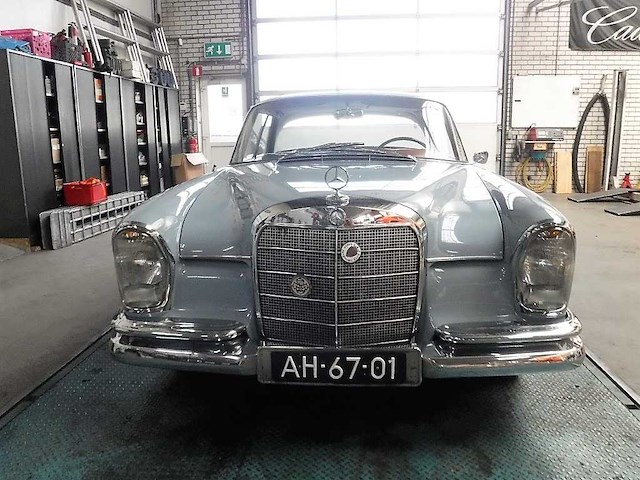 1963 mercedes-benz 220 se coupe | german classic luxury coupe - afbeelding 82 van  101
