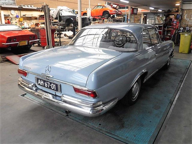 1963 mercedes-benz 220 se coupe | german classic luxury coupe - afbeelding 7 van  77