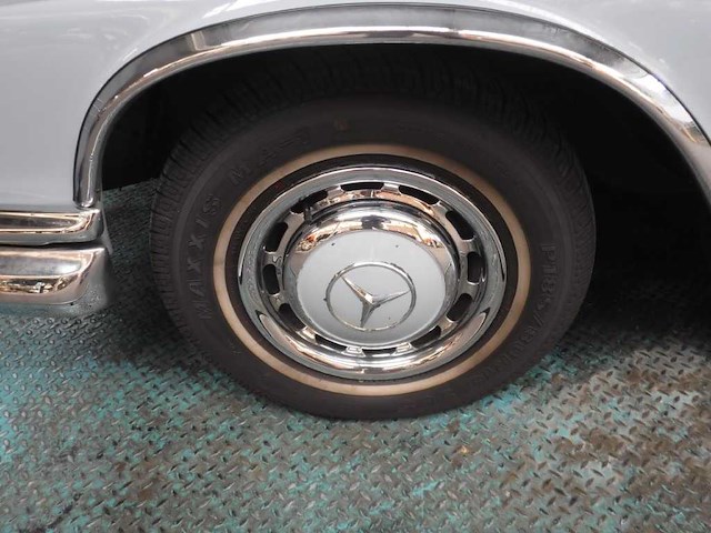 1963 mercedes-benz 220 se coupe | german classic luxury coupe - afbeelding 94 van  101