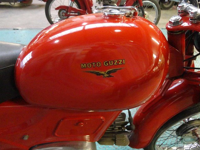 1963 moto guzzi zigolo 110 2-stroke | italian classic motorcycle - afbeelding 11 van  12