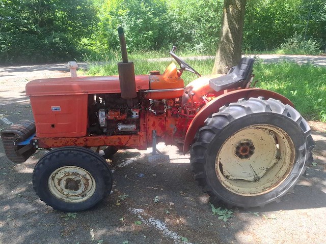 1963 renault super 7 smalspoor oldtimer tractor - afbeelding 11 van  13
