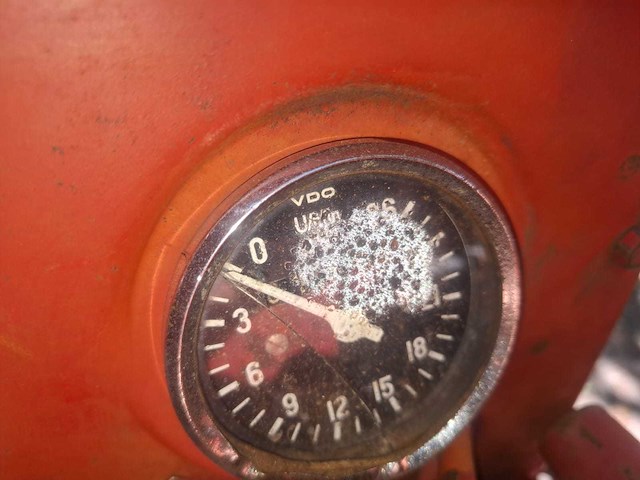 1963 renault super 7 smalspoor oldtimer tractor - afbeelding 12 van  13