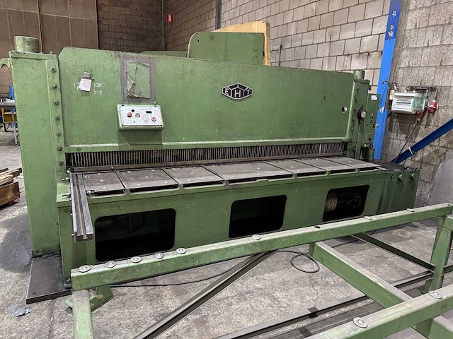 1964 eht tsh 3050x10 guillotineschaar v.v. aanvoertafel 2500x2000mm - afbeelding 1 van  12