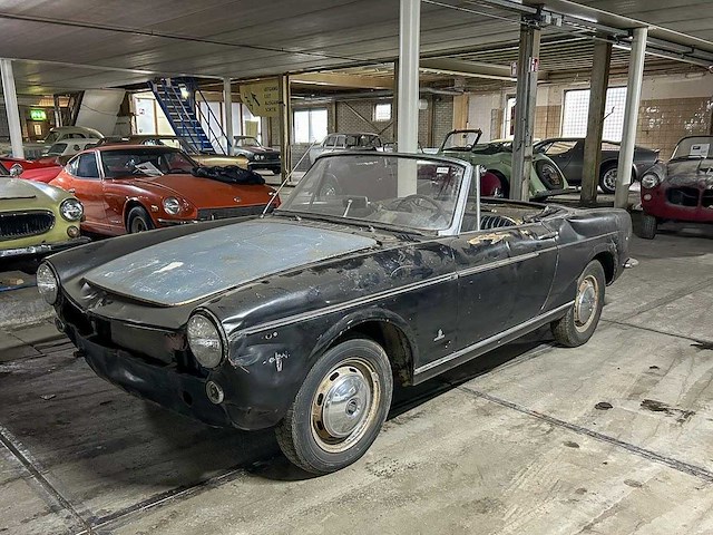 1964 fiat 1500 convertible | italian classic roadster - afbeelding 2 van  10