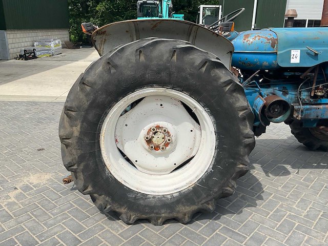 1964 fordson super major oldtimer tractor - afbeelding 6 van  18