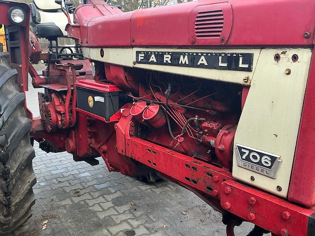 1964 international farmall 706 d tweewielaangedreven landbouwtractor - afbeelding 15 van  42