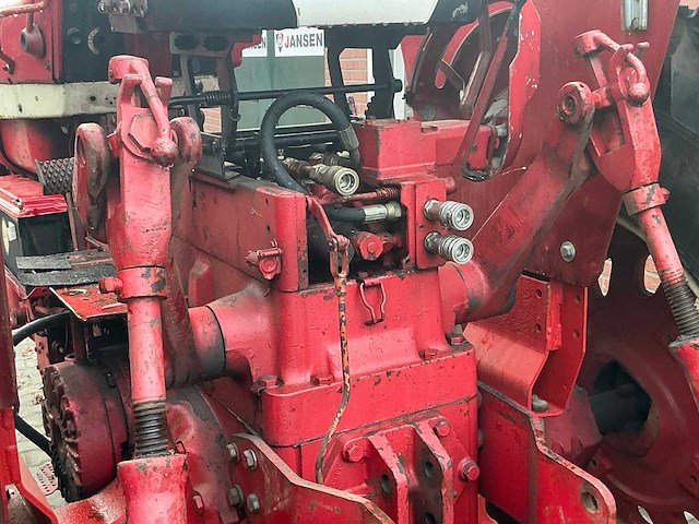 1964 international farmall 706 d tweewielaangedreven landbouwtractor - afbeelding 23 van  42