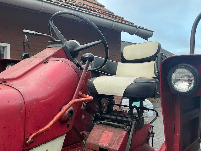 1964 international farmall 706 d tweewielaangedreven landbouwtractor - afbeelding 29 van  42