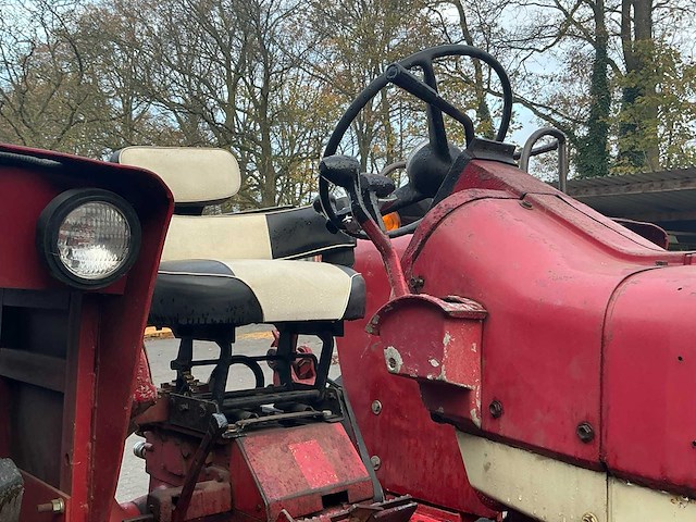 1964 international farmall 706 d tweewielaangedreven landbouwtractor - afbeelding 33 van  42
