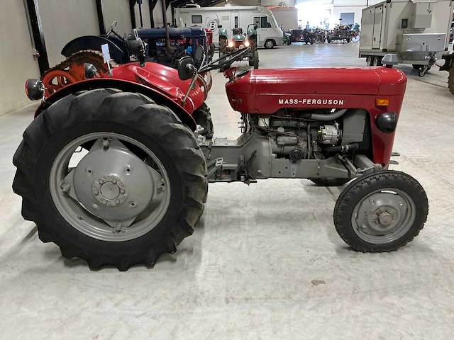 1964 massey ferguson 30 oldtimer tractor - afbeelding 14 van  19