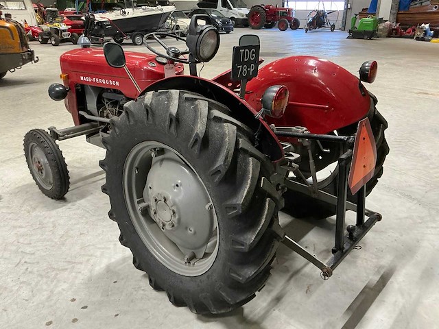1964 massey ferguson 30 oldtimer tractor - afbeelding 16 van  19