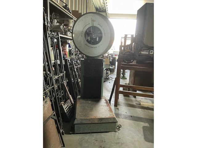 1964 molen t.b.m-k vintage weegschaal - afbeelding 2 van  2