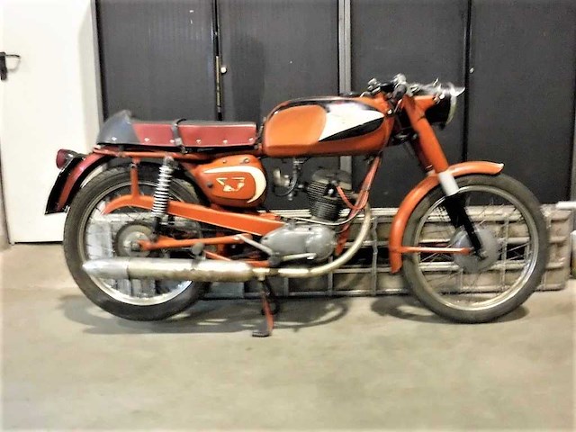 1964 moto morini 125 corsaro veloce | italian classic motorcycle - afbeelding 8 van  12
