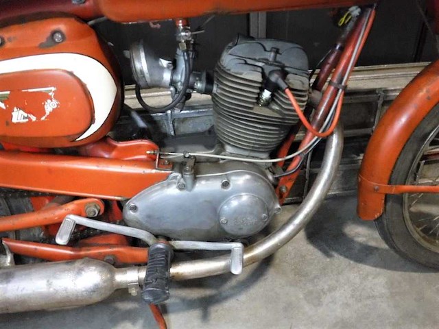 1964 moto morini 125 corsaro veloce | italian classic motorcycle - afbeelding 11 van  12