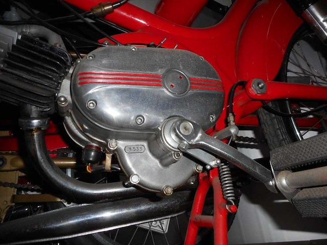 1964 parilla 50cc moped | italian classic moped - afbeelding 6 van  10