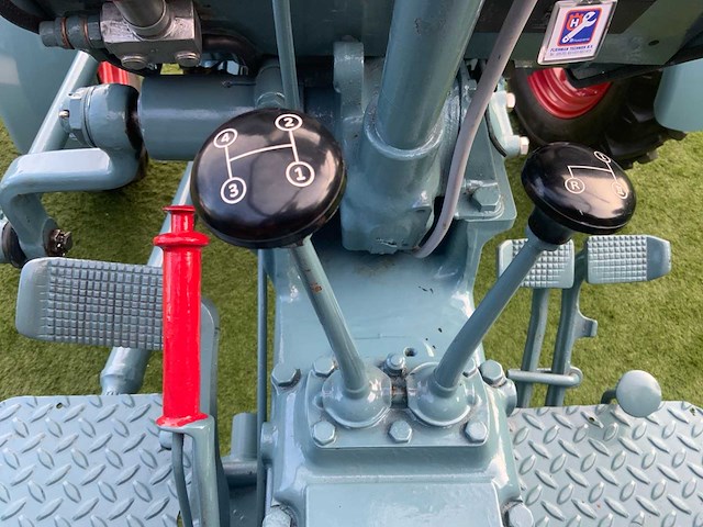 1965 eicher ea400 vierwielaangedreven oldtimer tractor - afbeelding 15 van  46