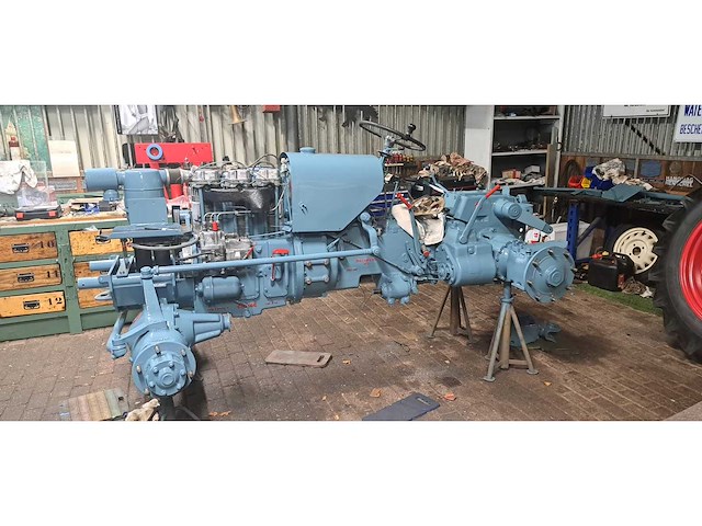 1965 eicher ea400 vierwielaangedreven oldtimer tractor - afbeelding 29 van  46