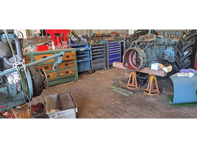 1965 eicher ea400 vierwielaangedreven oldtimer tractor - afbeelding 37 van  46