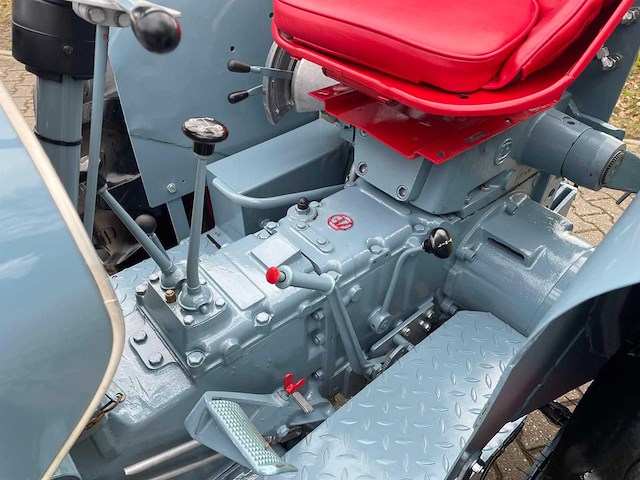 1965 eicher em 300 wotan königstiger oldtimer tractor 40km/h - afbeelding 8 van  64