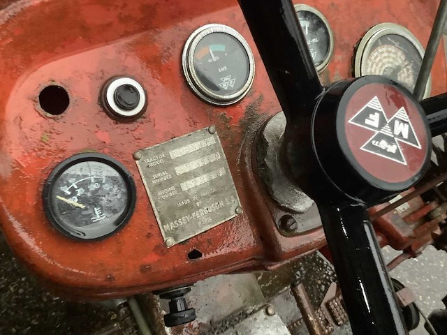 1965 fergunson 130 oldtimer tractor - afbeelding 5 van  8