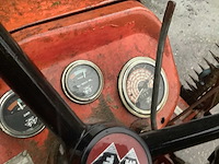 1965 fergunson 130 oldtimer tractor - afbeelding 6 van  8