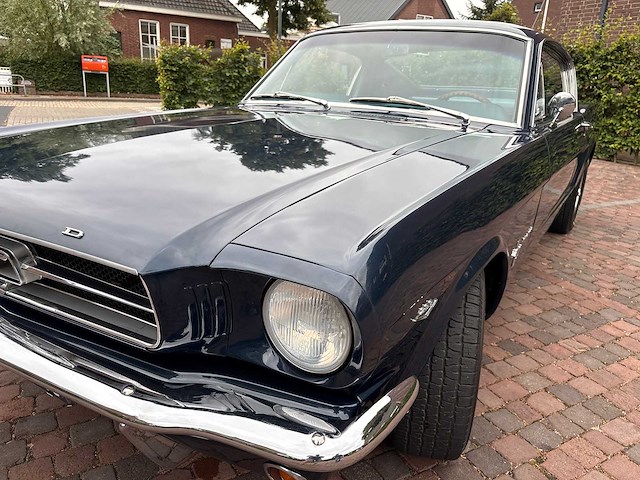 1965 ford - mustang fastback - oldtimer - afbeelding 67 van  89