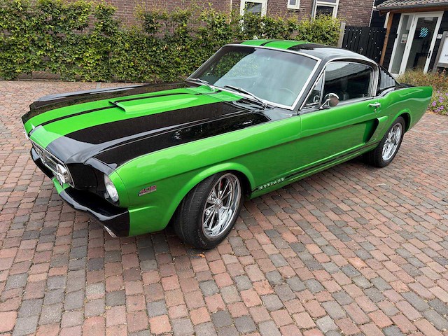 1965 ford fastback mustang fastback oldtimer - afbeelding 1 van  71