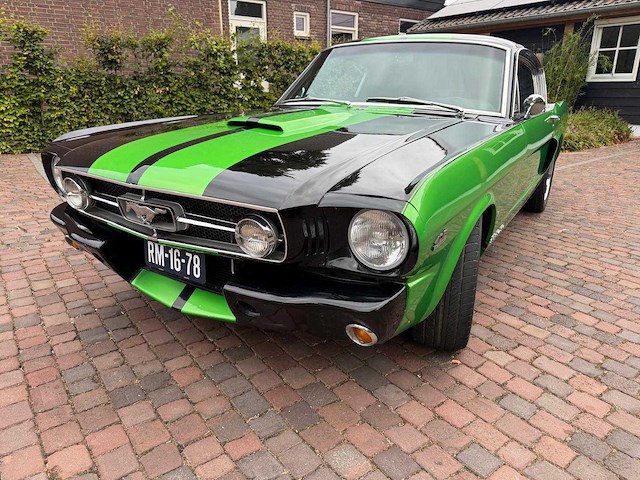 1965 ford fastback mustang fastback oldtimer - afbeelding 24 van  71